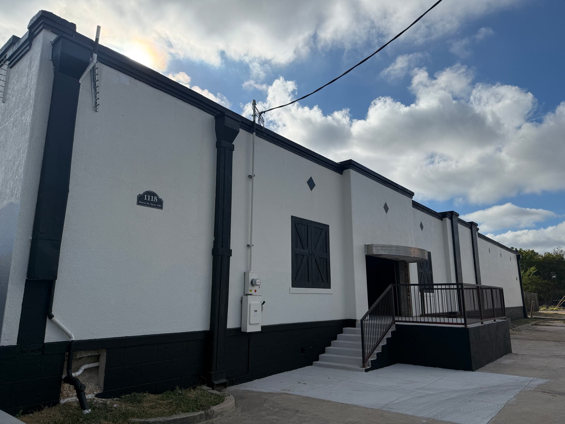 Entertainment Venue - Image 1